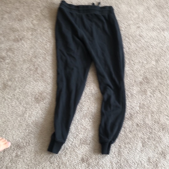 Comfortable extra small women’s sweatpants. - Picture 3 of 3